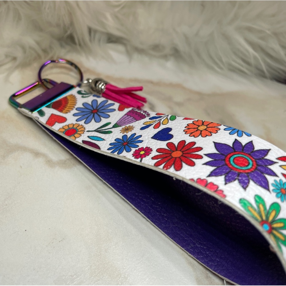 Pink And Purple Keychain Key Fob Wristlet Toggle For Backpack - Picture 2 of 7